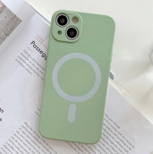 MagSilicone Case iPhone 13 Pro - Light Green