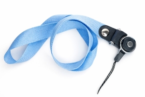 Šňůrka na mobilní telefon s plastovým zámkem, šířka 2 cm, barva modrá
