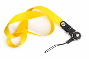 Šňůrka na mobilní telefon s plastovým zámkem, šířka 2 cm, barva žlutá