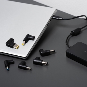 Forcell F-Energy E856 - Univerzální 65W napájecí adaptér pro notebook (6 typů koncovek adaptérů) černá